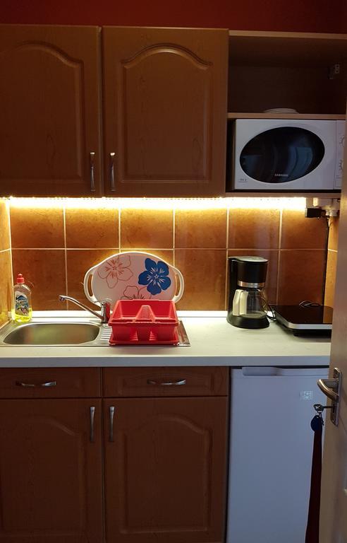 Otis Vendeghaz Apartment Сиофок Екстериор снимка